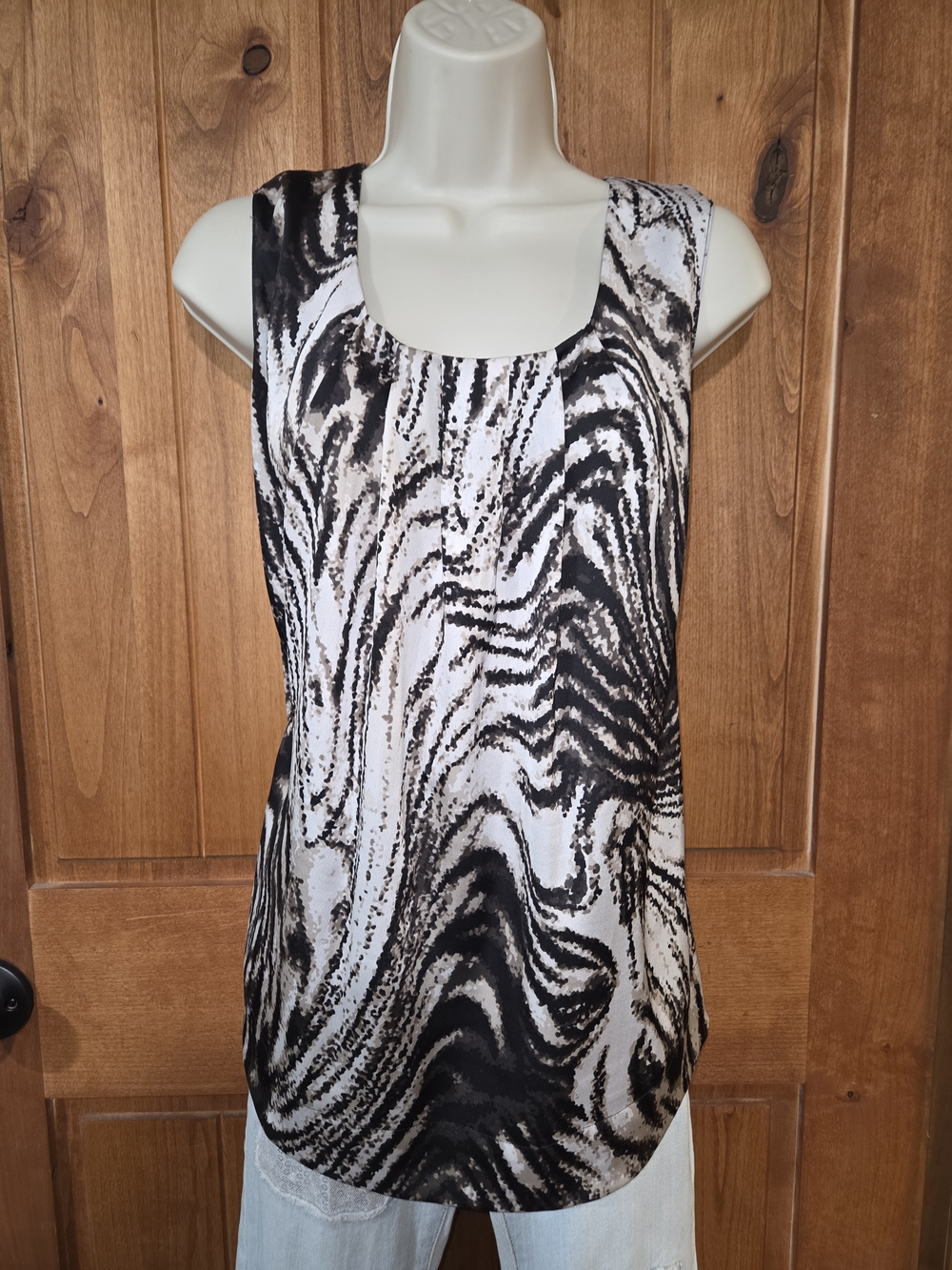 Sejour Black & Cream Swirl Print Sleeveless Camisole
